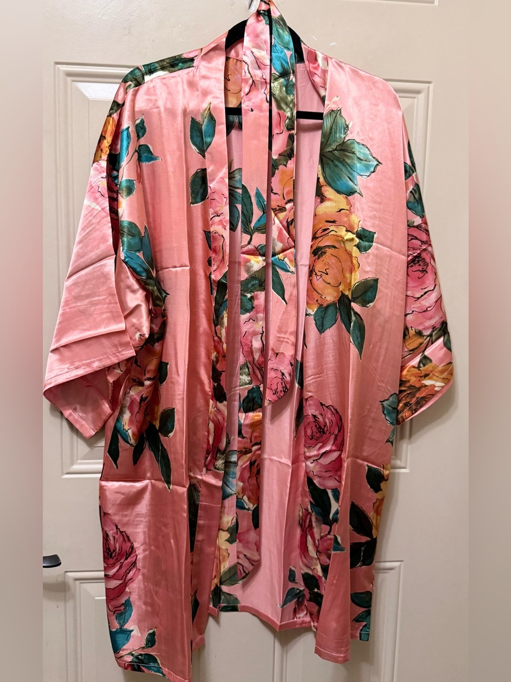 Colorful Floral Satin Wrap Style Floral Robe OSFM NWOT